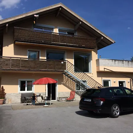 アパート Wonder & Wander